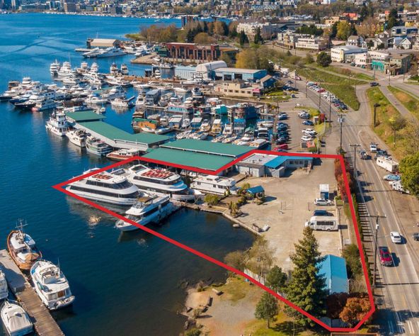 2401 N Northlake Way, Seattle, WA 98103